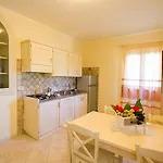 Le Residenze Di Vico Friuli 1 * Orosei