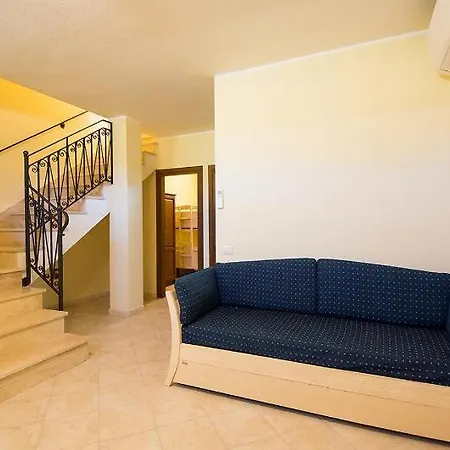 Semesterbostad Le Residenze Di Vico Friuli 1 Orosei