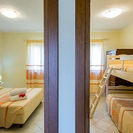 Le Residenze Di Vico Friuli 1 * Orosei